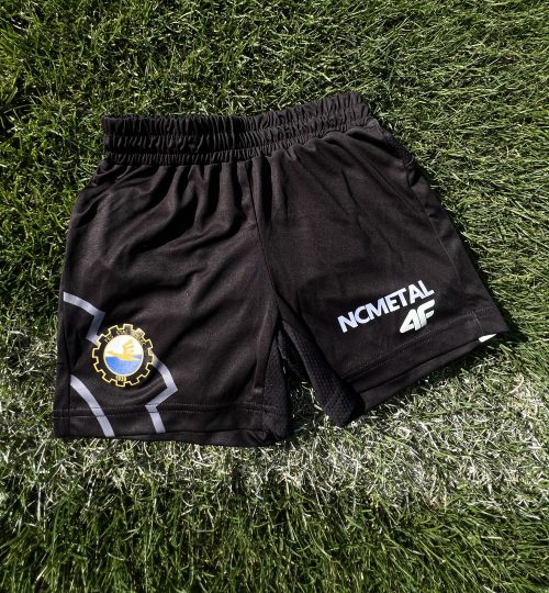 SPODENKI MECZOWE 4F CZARNE JUNIOR – 116