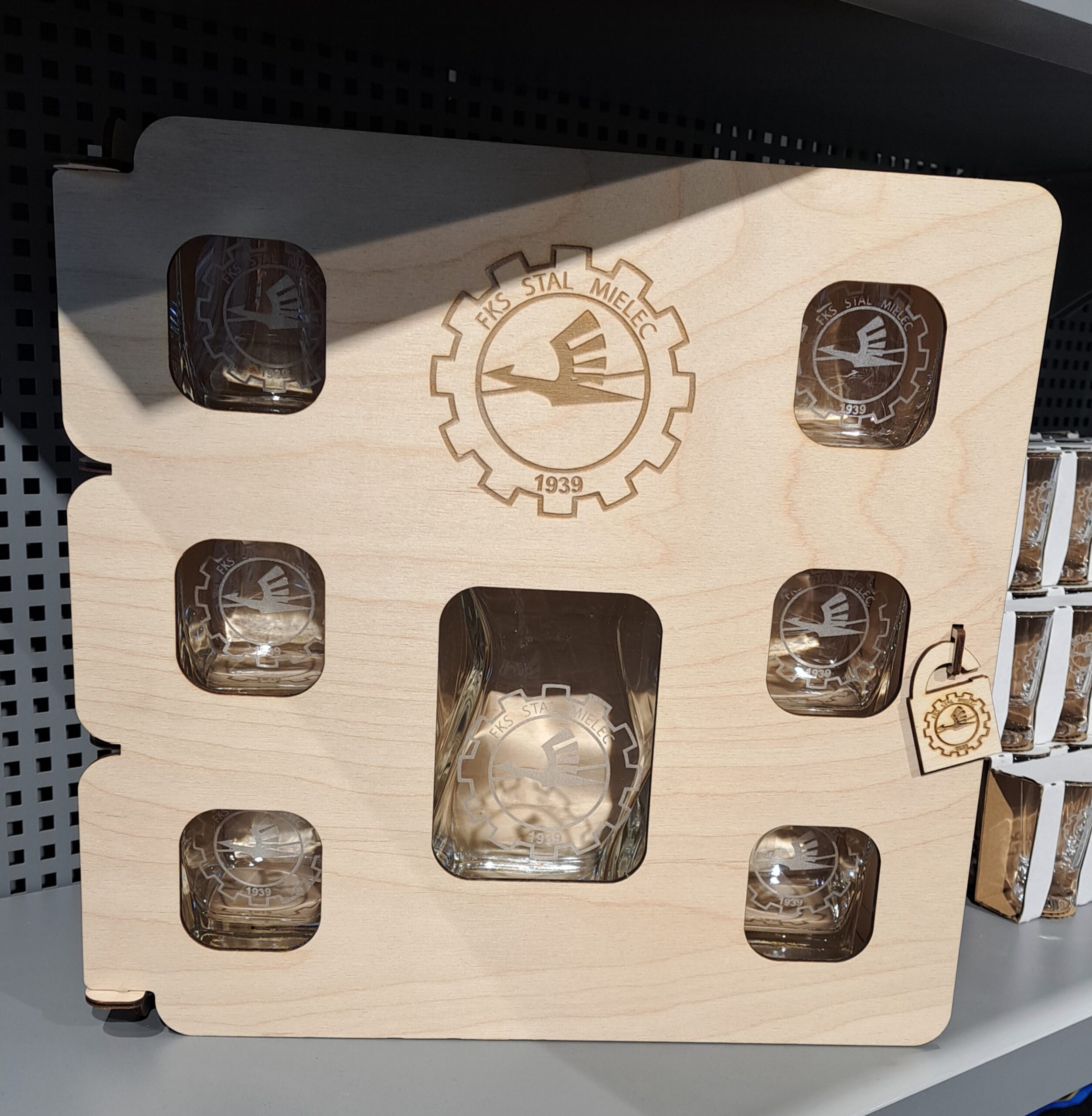 SKRZYNKA KARAFKA 6 SZKLANEK